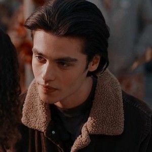 Meet your Posher, Felix